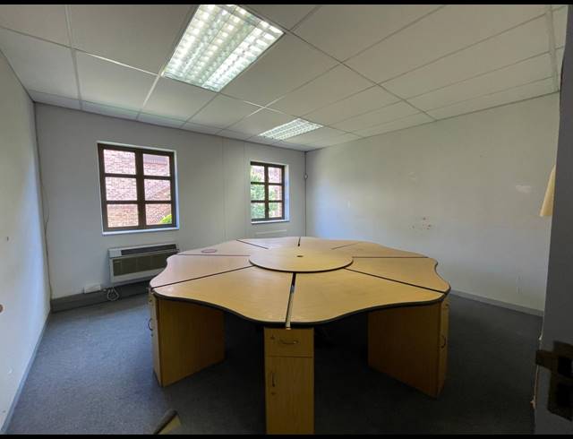 313M² OFFICE TO LET IN RIVONIA